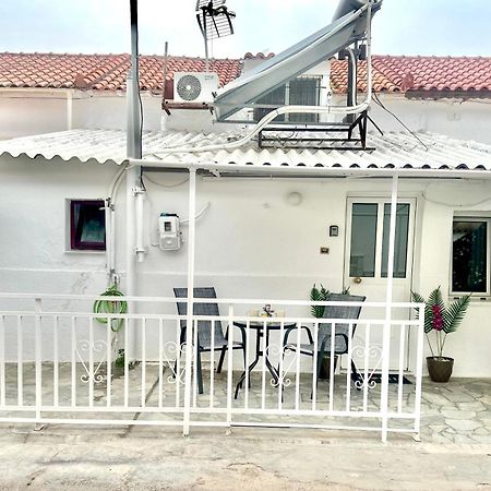 Lávrion Maria' S Apartment מראה חיצוני תמונה